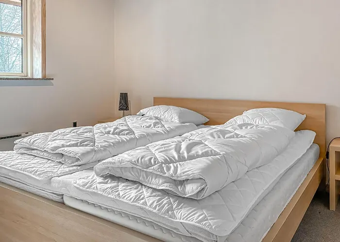 2 Bedroom Lovely In *